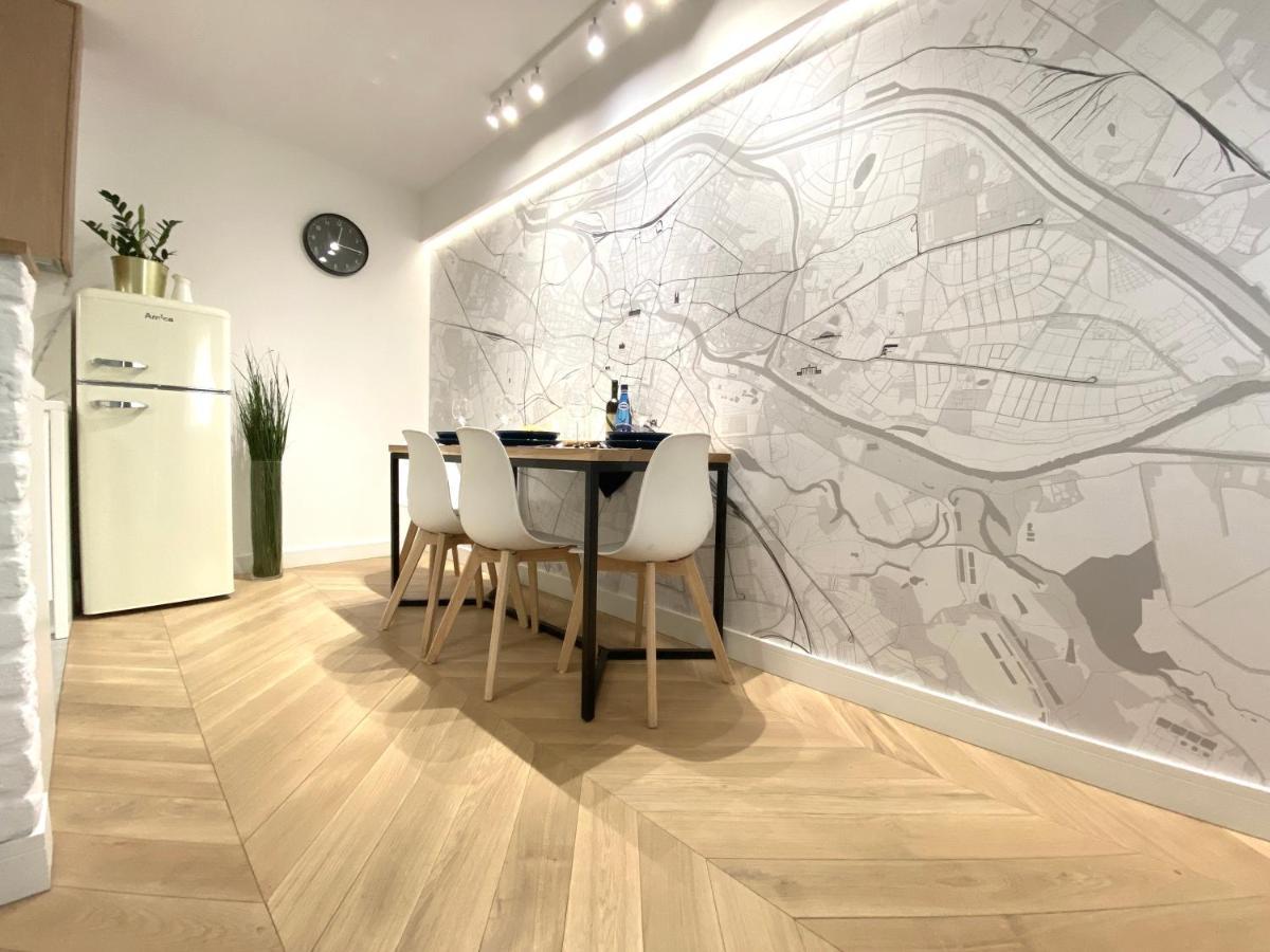 Mycherry - Old Town Apartment - Wiezienna 21C Wroclaw Ngoại thất bức ảnh