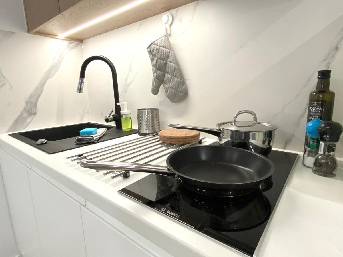 Mycherry - Old Town Apartment - Wiezienna 21C Wroclaw Ngoại thất bức ảnh